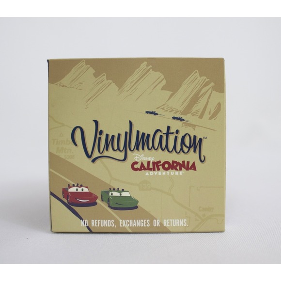 Disney California Adventure Cars Land Vinylmation Piston Cup Lightning McQueen - Picture 6 of 7